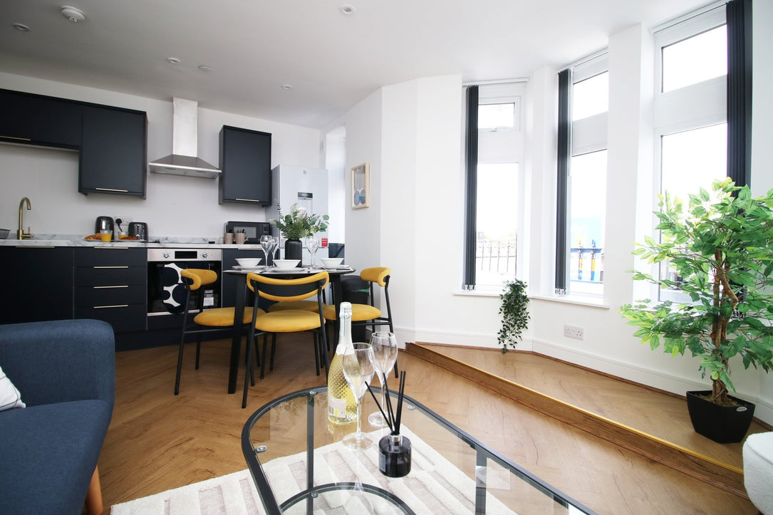 LET - Newly renovated city centre apartments. Cardiff, UK